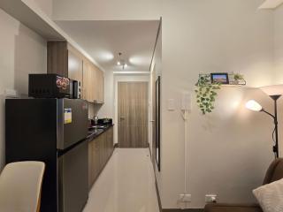 1BR Condotel with Balcony at FAME Residences #FM48-1 - Manila - 6