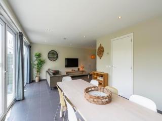 Holiday Home Callantsoog with Jacuzzi - Callantsoog - 2