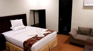 Castle Dreams Hotel - Davao - 9