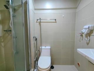 1BR Condotel with Balcony at FAME Residences #FM53-1 - Manila - 3
