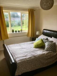 South-facing flat with 3 beds walk to Bromley High St & station - Bromley - 3