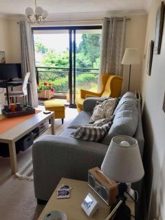 South-facing flat with 3 beds walk to Bromley High St & station - Bromley - 1