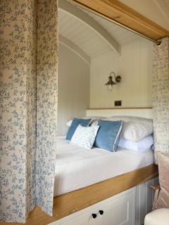 Quarrywood Glamping - Tenby - 6