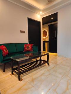 Modern Luxe Studio Apartment in Uttara near Airport - 5