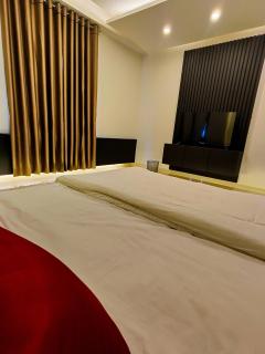 Modern Luxe Studio Apartment in Uttara near Airport - Dhaka - 3