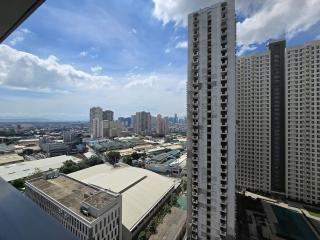 1BR Condotel with Balcony at FAME Residences #FM57-1 - Manila - 9