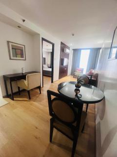 Poblacion Makati Condo - Manila - 6