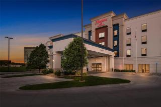 Hampton Inn Omaha/West Dodge Road, Old Mill - 9