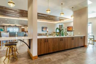 Cambria Hotel Davenport Quad Cities - Bettendorf - 4
