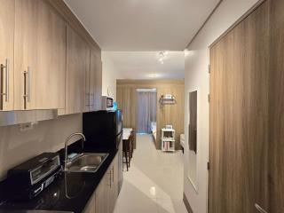 1BR Condotel with Balcony at FAME Residences #FM61-1 - Manila - 4