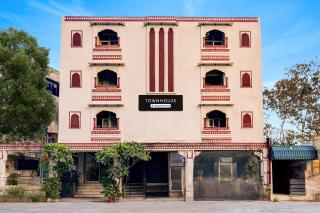 Super Townhouse Chandpole Metro Station Formerly Hotel Raghuraj Palace - Jaipur - 0