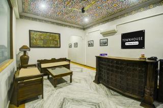 Super Townhouse Chandpole Metro Station Formerly Hotel Raghuraj Palace - Jaipur - 7