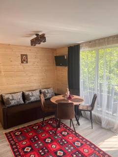 Гармонія біля річки - 1