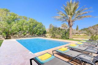 Villa Can Seguinot by Villa Plus - El Port - 5