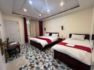 Skardu lucky palace hotel - - 7
