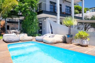 Camps Bay 4bed Villa w Pool Luxe on Central - 0