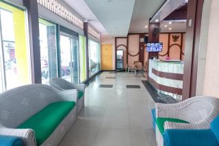 RedDoorz Hotel Baaraka near Living World - Pekanbaru - 3