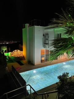 Luxusvilla mit Panorama-Meerblick 20m Privatpool - Kuşadası - 5