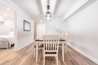Modern Basement Suite, 2BR Sofa Bed, Parking - Greensboro - 5