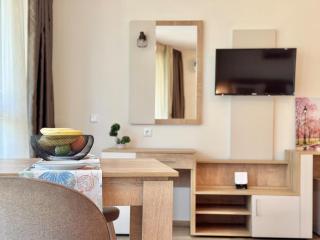 Sea View Allure Studio with Balcony - Primorsko - 4
