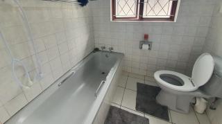 Uvongo Coastal Comfort - Uvongo Beach - 3