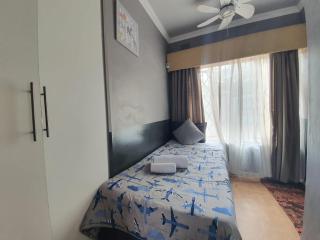 Uvongo Coastal Comfort - Uvongo Beach - 2