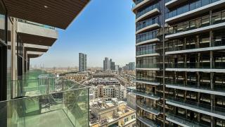 Modern Studio in JVC, Rooftop Pool & Gym Access - 10AB08 - 2