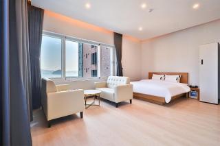 Changwon Jinhae Hotel 701 - Kyŏnghwa-dong - 6