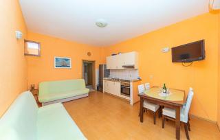Cozy Apartment In Makarska With Wifi - Makarska - 7