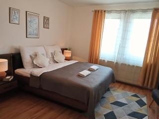 Orient Apartmanház - Eger - 0