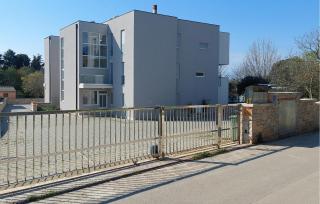 Two Bedroom Cozy Apartment In Banjole - Banjole - 6