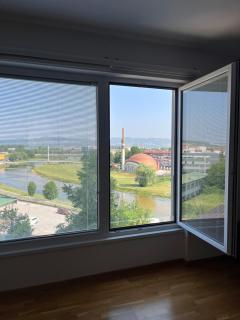 Ilidža Tower Sapphire Suites - Sarajevo - 9