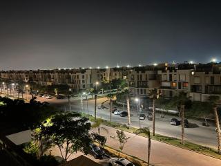 Modern studio in courtyard Beverly Hills - Sheikh Zayed - 4