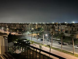 Modern studio in courtyard Beverly Hills - Sheikh Zayed - 6
