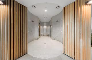 Stunning CBD Apartment with Amazing Views and Parking! - Melbourne - 4