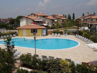 LAGUNA VILLAGE B2 Oasi ad Eraclea con piscina e giardino privato - Eraclea Mare - 0