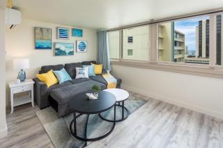 Beach Life Waikiki One Bedroom Condo Full Kitchen - Honolulu - 2