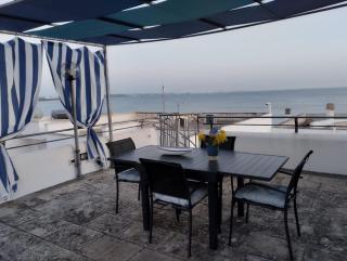 Appartamento rifinito con vista panoramica a 50 mt dal mare - Lido Conchiglie - 0