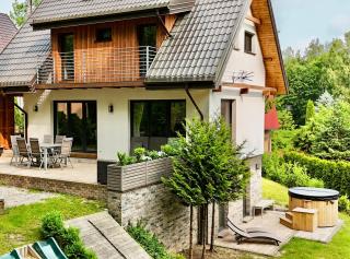 Mazursko - komfortowe domy 8 osobowe nad jeziorem, balia lub sauna - 0