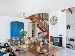 Le relais - Groupe - BBQ - babyfoot - pingpong- netflix- clim - Horsarrieu - 1