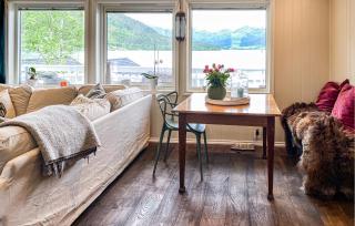 3 Bedroom Amazing Home In Elnesvågen - 6
