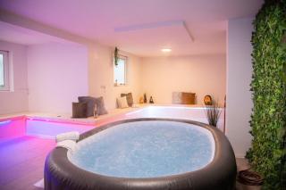 Belmonte Whirlpool-Sauna-Billard-Kicker-Kino - Bendorf - 8