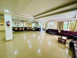 Hotel Vistara Inn - Jāmb - 2