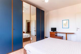 GuestHost - Spacious Apt with Canal&Fortress view - 1