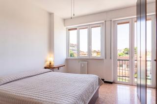 GuestHost - Spacious Apt with Canal&Fortress view - 2