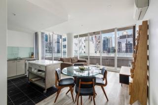 La Trobe Lookout - Poolside Retreat by State Library - Melbourne - 0