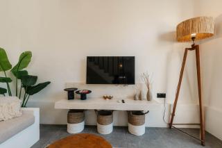NEW! Unreal Villa 1 - 2BR Villa in Pererenan - 3