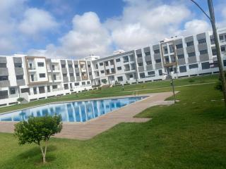 Apt familial avec piscine - El Harhoura - 0