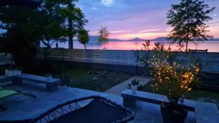 Sunset Beach House - 8