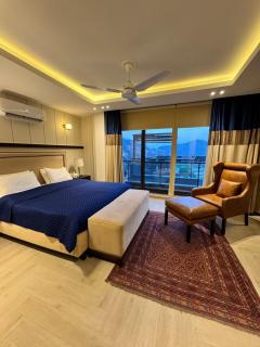 Penthouse Horizons Luxury 3Bd Apt in Murree - 9